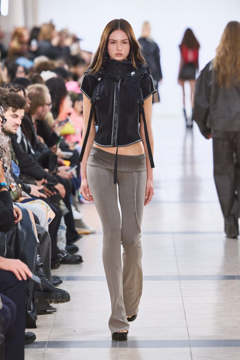 Ottolinger Presents “Girlfriend”: SS26 at Paris Fashion Week Ottolinger Presents “Girlfriend”: SS26 at Paris Fashion Week Vanity Teen 虚荣青年 Lifestyle & new faces magazine