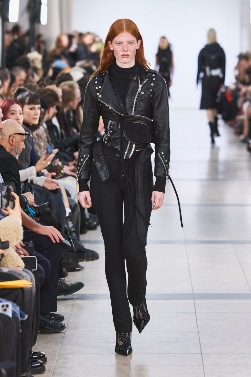 Ottolinger Presents “Girlfriend”: SS26 at Paris Fashion Week Ottolinger Presents “Girlfriend”: SS26 at Paris Fashion Week Vanity Teen 虚荣青年 Lifestyle & new faces magazine