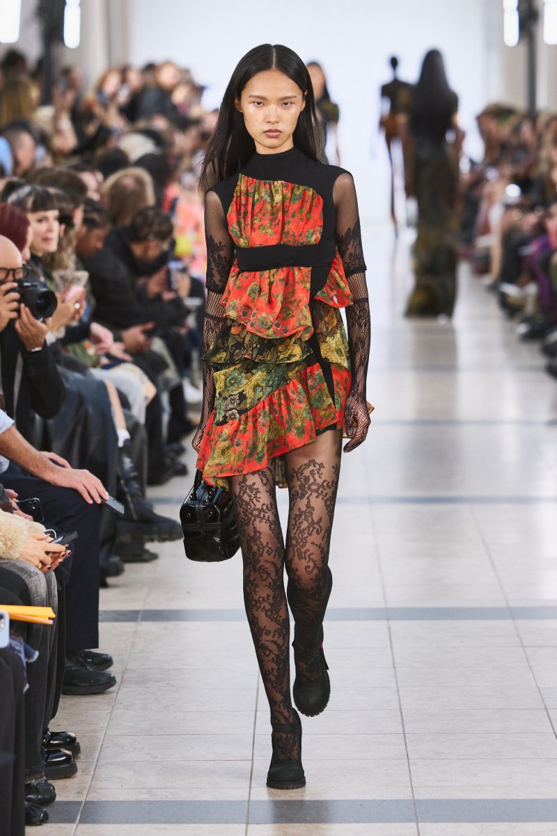 Ottolinger Presents “Girlfriend”: SS26 at Paris Fashion Week Ottolinger Presents “Girlfriend”: SS26 at Paris Fashion Week Vanity Teen 虚荣青年 Lifestyle & new faces magazine