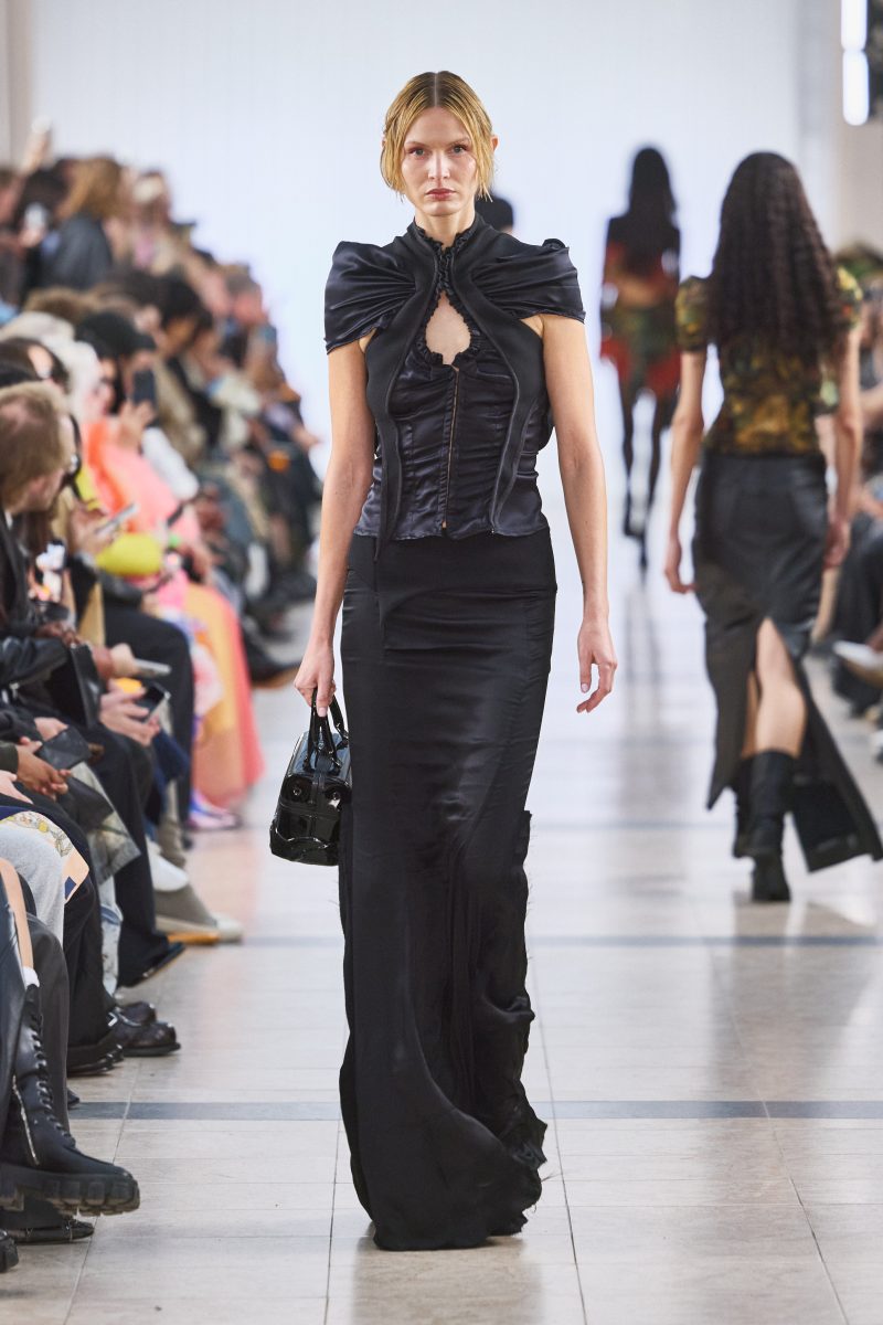 Ottolinger Presents “Girlfriend”: SS26 at Paris Fashion Week Ottolinger Presents “Girlfriend”: SS26 at Paris Fashion Week Vanity Teen 虚荣青年 Lifestyle & new faces magazine