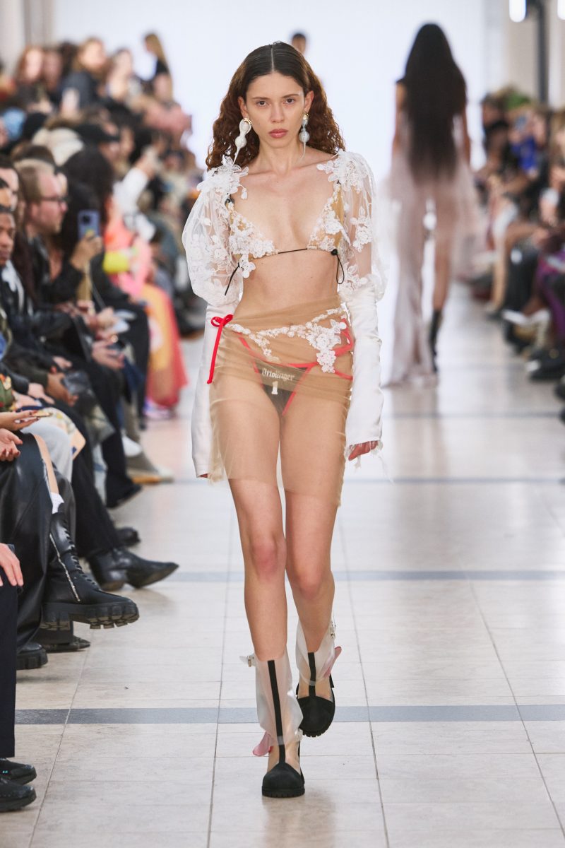 Ottolinger Presents “Girlfriend”: SS26 at Paris Fashion Week Ottolinger Presents “Girlfriend”: SS26 at Paris Fashion Week Vanity Teen 虚荣青年 Lifestyle & new faces magazine