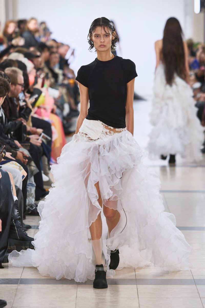 Ottolinger Presents “Girlfriend”: SS26 at Paris Fashion Week Ottolinger Presents “Girlfriend”: SS26 at Paris Fashion Week Vanity Teen 虚荣青年 Lifestyle & new faces magazine