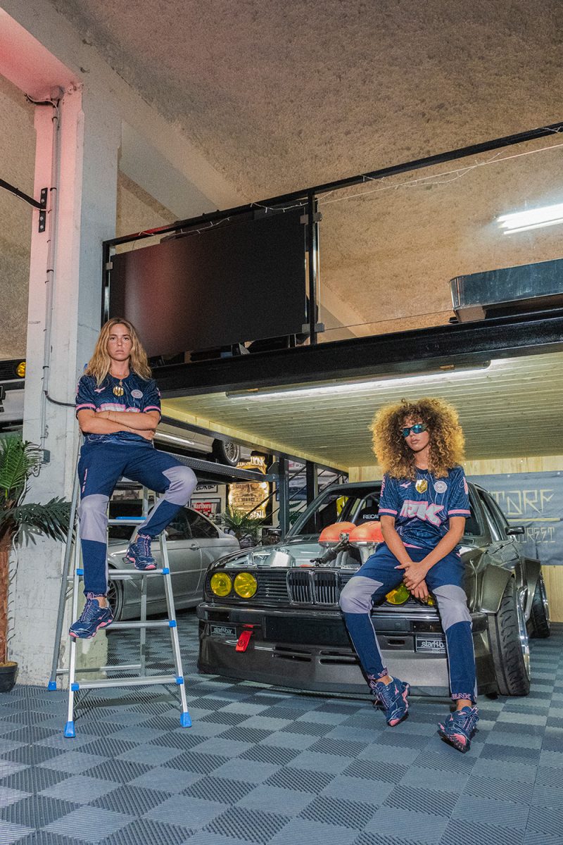 Mizuno Sportstyle Meets VRUNK For A Collaborative Capsule, Tapping Into The Heart Europe’s Most Influential Streetwear Sub-Culture Mizuno Sportstyle Meets VRUNK For A Collaborative Capsule, Tapping Into The Heart Europe’s Most Influential Streetwear Sub-Culture Vanity Teen 虚荣青年 Lifestyle & new faces magazine