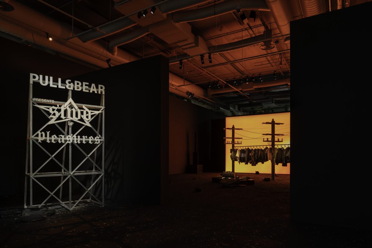 PULL&BEAR PRESENTED ITS COLLABORATION WITH PLEASURES AS PART OF BECAUSE BEAUBOURG AT THE CENTRE POMPIDOU IN PARIS, FEATURING AN INSTALLATION BY ARANUD SELVE PULL&BEAR PRESENTED ITS COLLABORATION WITH PLEASURES AS PART OF BECAUSE BEAUBOURG AT THE CENTRE POMPIDOU IN PARIS, FEATURING AN INSTALLATION BY ARANUD SELVE Vanity Teen 虚荣青年 Lifestyle & new faces magazine