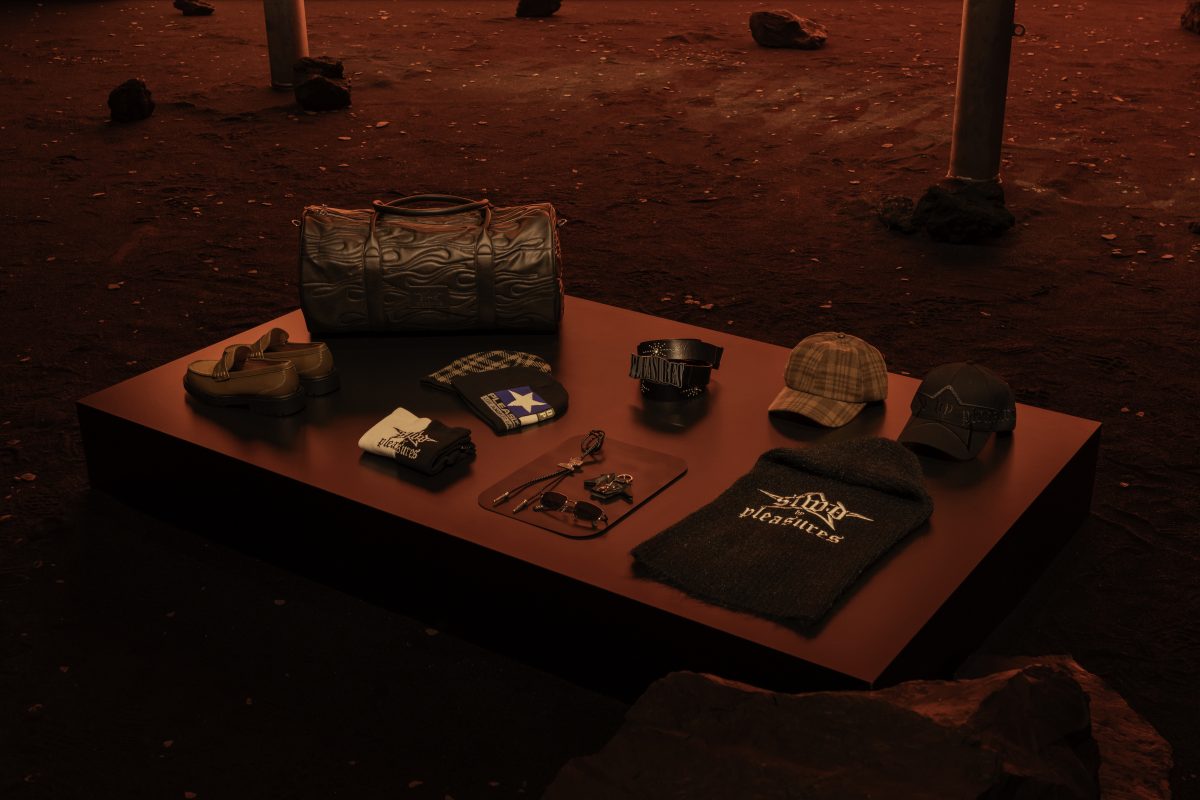 PULL&BEAR PRESENTED ITS COLLABORATION WITH PLEASURES AS PART OF BECAUSE BEAUBOURG AT THE CENTRE POMPIDOU IN PARIS, FEATURING AN INSTALLATION BY ARANUD SELVE PULL&BEAR PRESENTED ITS COLLABORATION WITH PLEASURES AS PART OF BECAUSE BEAUBOURG AT THE CENTRE POMPIDOU IN PARIS, FEATURING AN INSTALLATION BY ARANUD SELVE Vanity Teen 虚荣青年 Lifestyle & new faces magazine