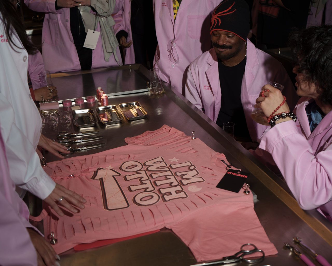 Tinder x Ottolinger Re/Pair Workshop: A Hands-On Exploration of Connection and Self-Expression Tinder x Ottolinger Re/Pair Workshop: A Hands-On Exploration of Connection and Self-Expression Vanity Teen 虚荣青年 Lifestyle & new faces magazine