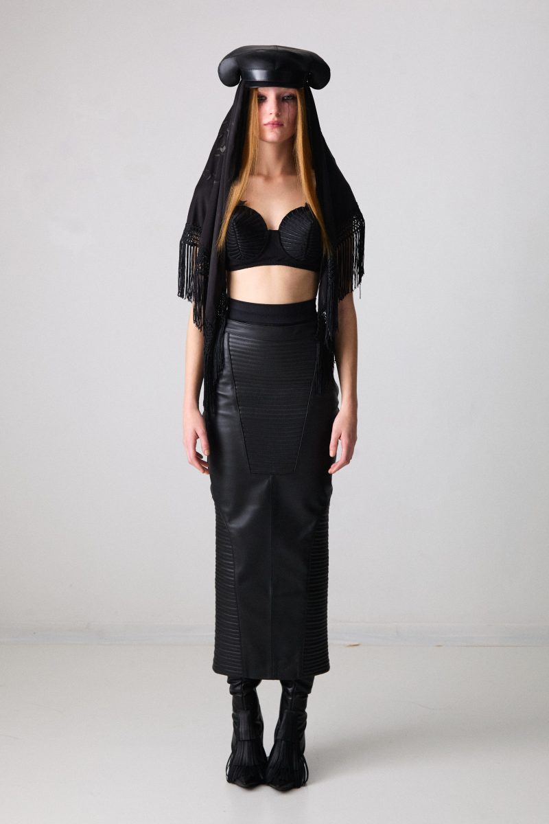 Luis de Javier SS26 collection is inspired by flamenco dancer Rocio Molina Luis de Javier SS26 collection is inspired by flamenco dancer Rocio Molina Vanity Teen 虚荣青年 Lifestyle & new faces magazine