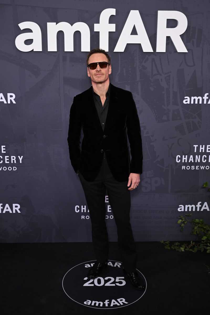 amfAR Raises $2.1 Million at Inaugural London Gala amfAR Raises $2.1 Million at Inaugural London Gala Vanity Teen 虚荣青年 Lifestyle & new faces magazine