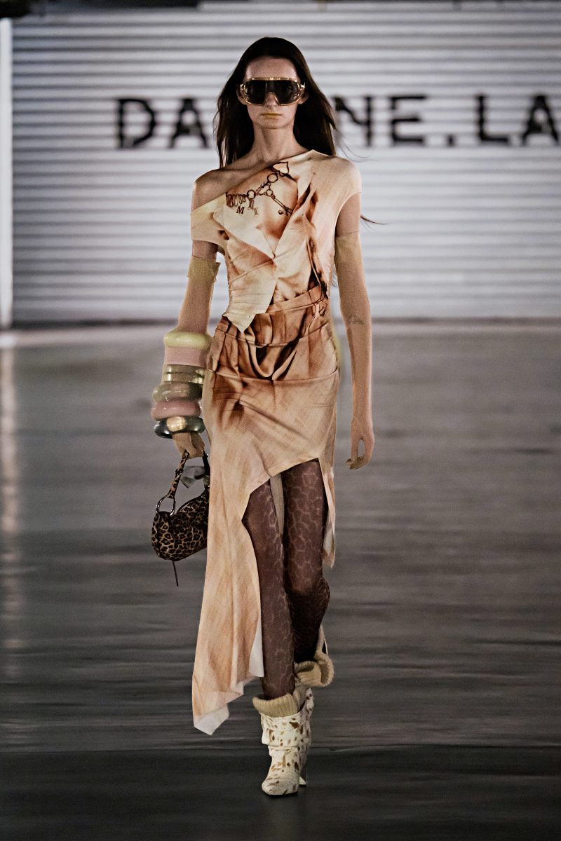 MARRKNULL X DAPHNE.LAB - SHANGHAI SHOW MARRKNULL X DAPHNE.LAB - SHANGHAI SHOW Vanity Teen 虚荣青年 Lifestyle & new faces magazine