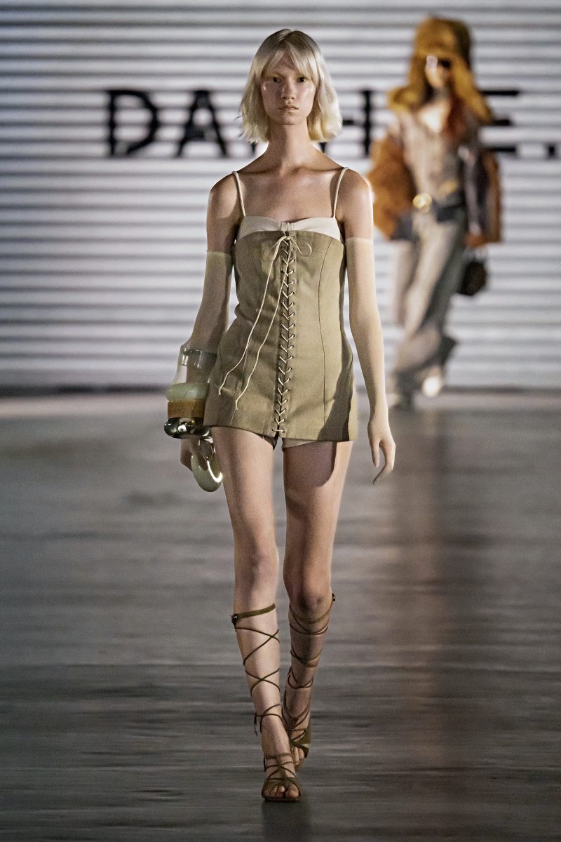 MARRKNULL X DAPHNE.LAB - SHANGHAI SHOW MARRKNULL X DAPHNE.LAB - SHANGHAI SHOW Vanity Teen 虚荣青年 Lifestyle & new faces magazine