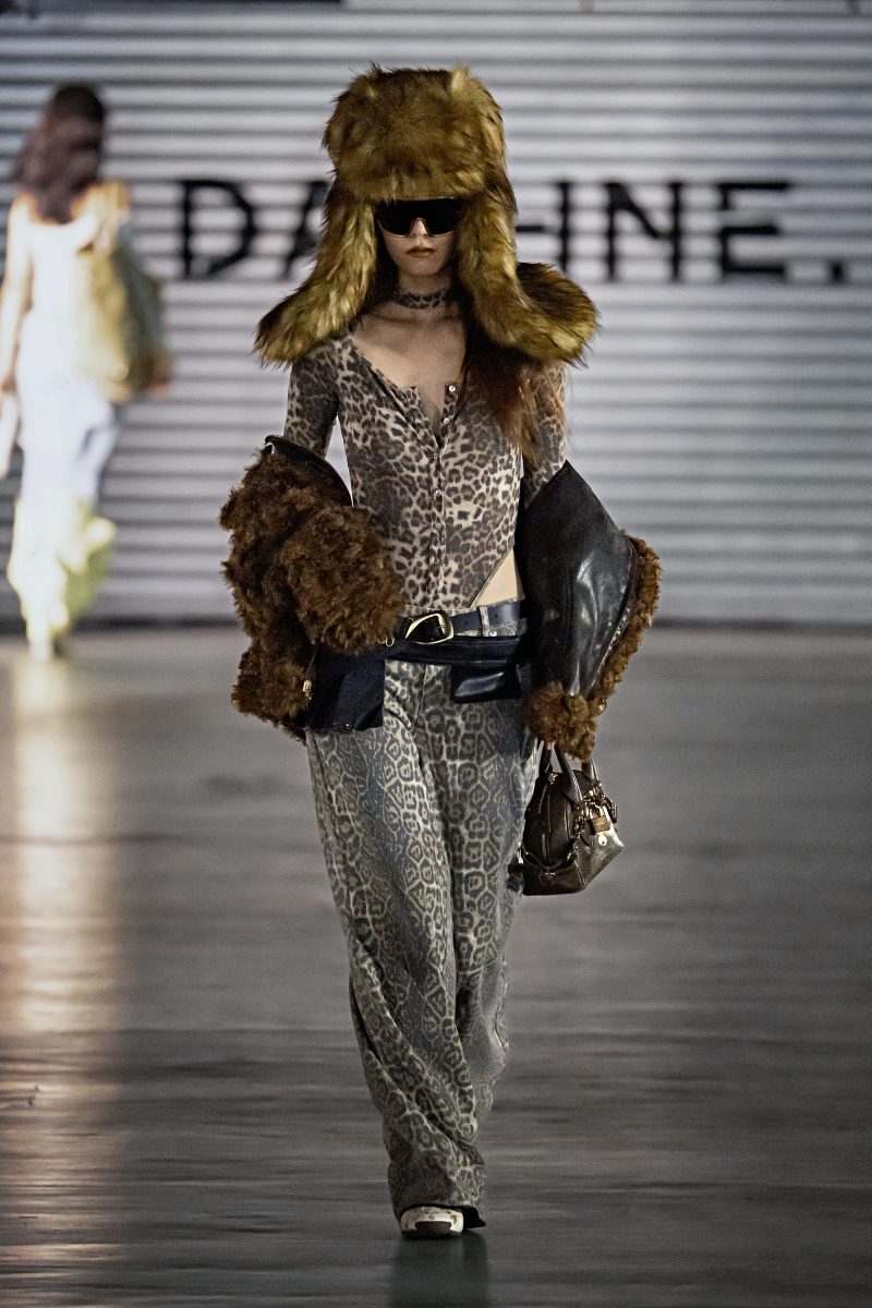 MARRKNULL X DAPHNE.LAB - SHANGHAI SHOW MARRKNULL X DAPHNE.LAB - SHANGHAI SHOW Vanity Teen 虚荣青年 Lifestyle & new faces magazine