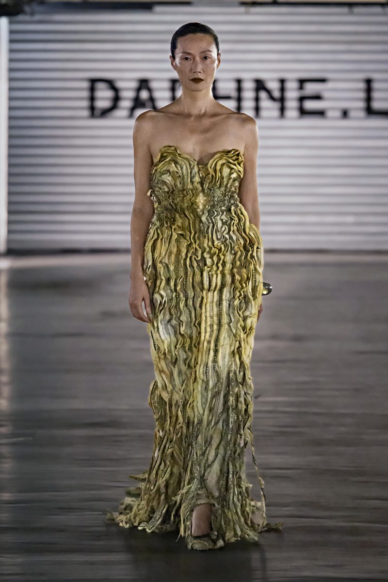 MARRKNULL X DAPHNE.LAB - SHANGHAI SHOW MARRKNULL X DAPHNE.LAB - SHANGHAI SHOW Vanity Teen 虚荣青年 Lifestyle & new faces magazine