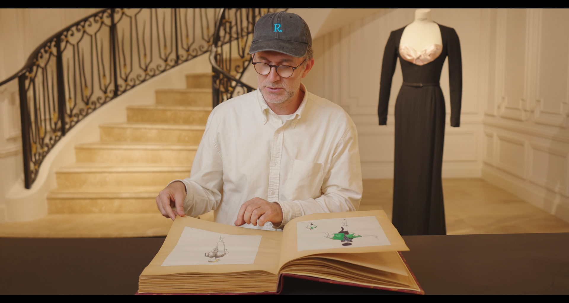 La Création de la Maison Balmain - Documentary by Loïc Prigent Vanity Teen 虚荣青年 Lifestyle & new faces magazine La Création de la Maison Balmain - Documentary by Loïc Prigent La Création de la Maison Balmain - Documentary by Loïc Prigent Vanity Teen 虚荣青年 Lifestyle & new faces magazine