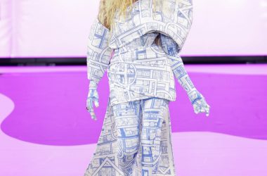 Sandflower Dyson Electrifies London Fashion Week with Exclusive Sprayground Soundtrack Sandflower Dyson Electrifies London Fashion Week with Exclusive Sprayground Soundtrack Vanity Teen 虚荣青年 Lifestyle & new faces magazine