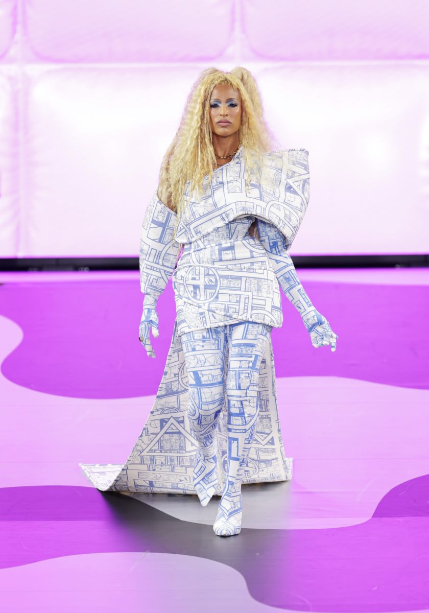 Sandflower Dyson Electrifies London Fashion Week with Exclusive Sprayground Soundtrack Sandflower Dyson Electrifies London Fashion Week with Exclusive Sprayground Soundtrack Vanity Teen 虚荣青年 Lifestyle & new faces magazine