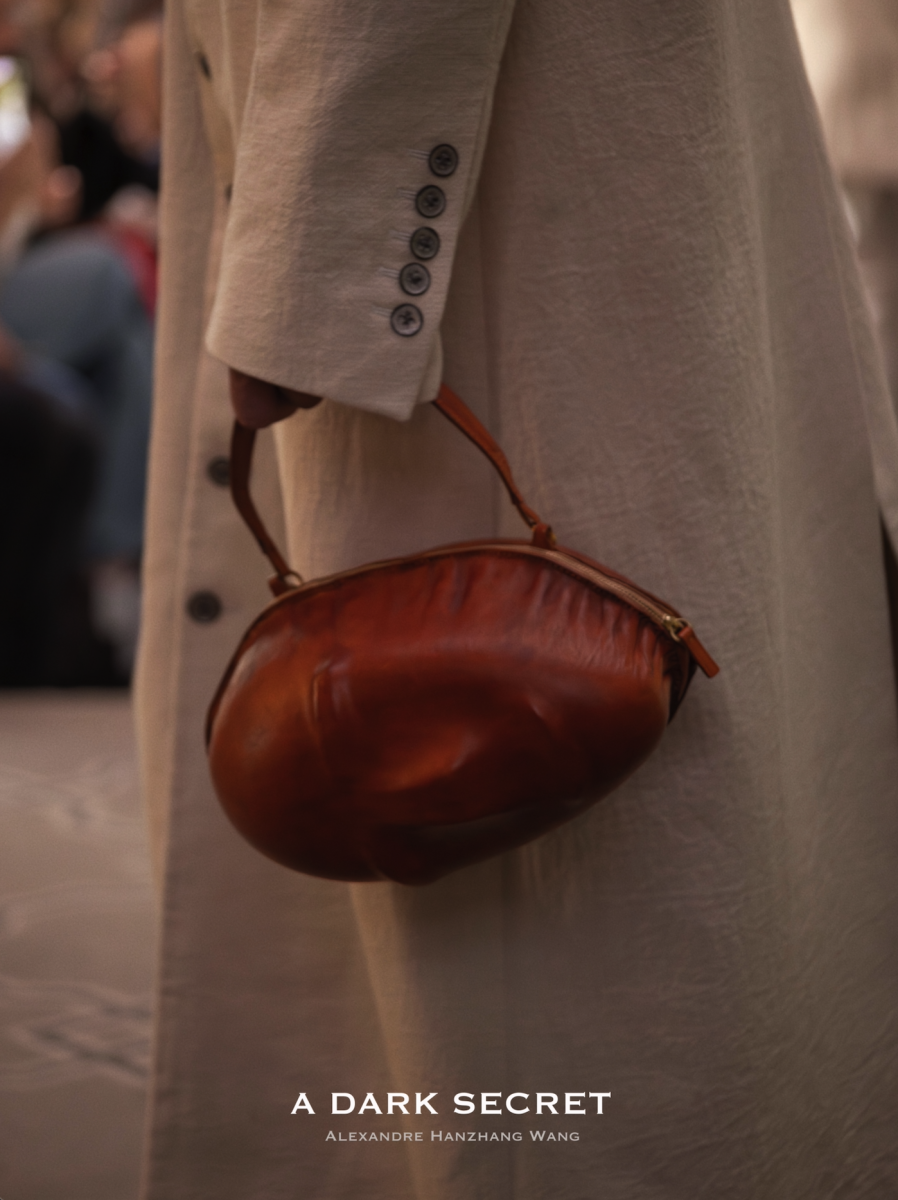 A Dark Secret Champions Sustainable Fashion with ‘The Last Man’ at Paris Fashion Week Vanity Teen 虚荣青年 Lifestyle & new faces magazine A Dark Secret Champions Sustainable Fashion with ‘The Last Man’ at Paris Fashion Week A Dark Secret Champions Sustainable Fashion with ‘The Last Man’ at Paris Fashion Week Vanity Teen 虚荣青年 Lifestyle & new faces magazine