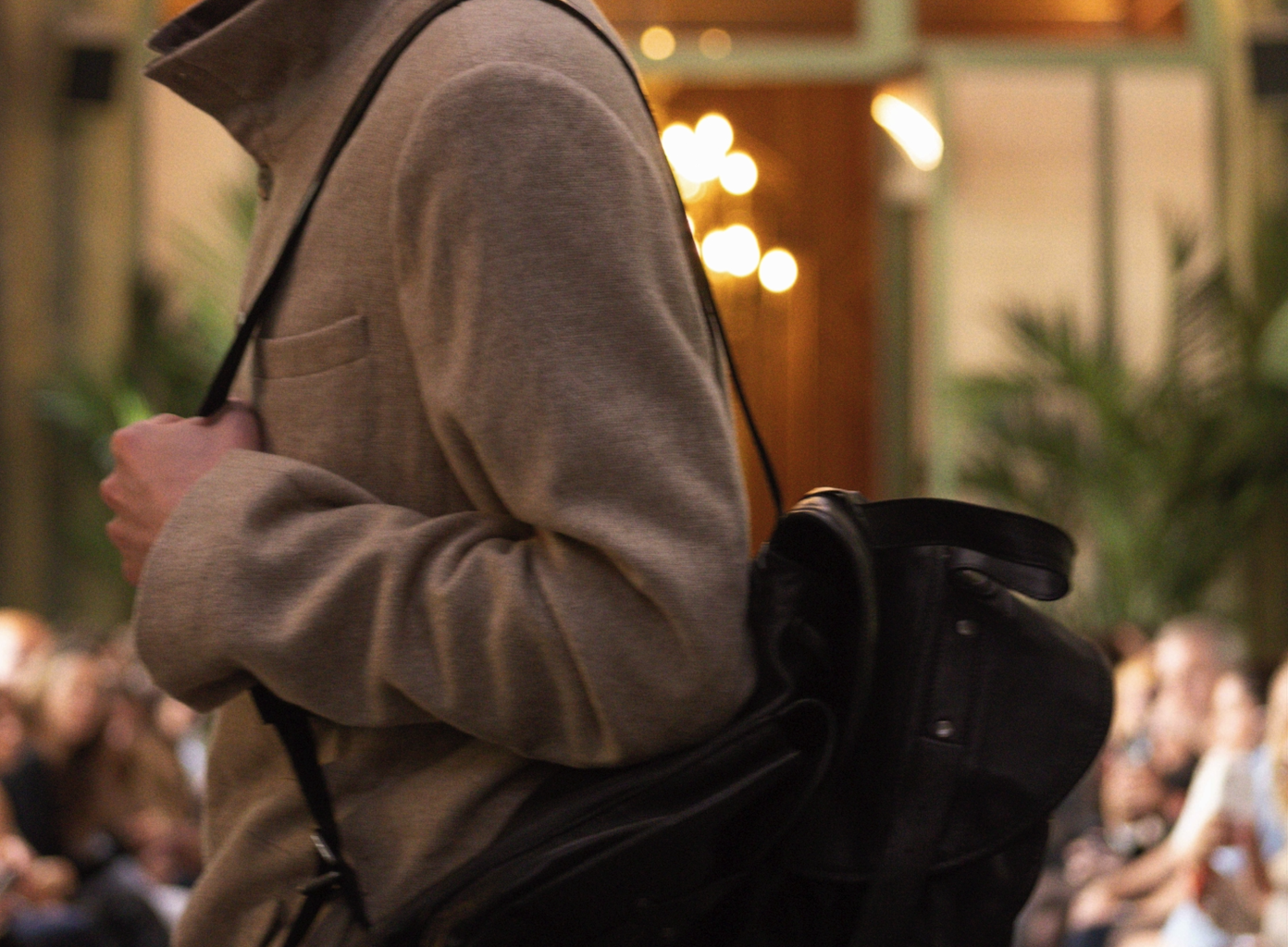 A Dark Secret Champions Sustainable Fashion with ‘The Last Man’ at Paris Fashion Week Vanity Teen 虚荣青年 Lifestyle & new faces magazine A Dark Secret Champions Sustainable Fashion with ‘The Last Man’ at Paris Fashion Week A Dark Secret Champions Sustainable Fashion with ‘The Last Man’ at Paris Fashion Week Vanity Teen 虚荣青年 Lifestyle & new faces magazine