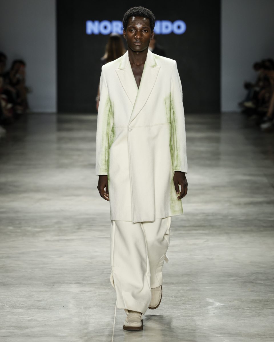 Normando presents a collection inspired by Amazonian myths and fauna, featuring innovational biotechnological dye at SPFW N60 Normando presents a collection inspired by Amazonian myths and fauna, featuring innovational biotechnological dye at SPFW N60 Vanity Teen 虚荣青年 Lifestyle & new faces magazine