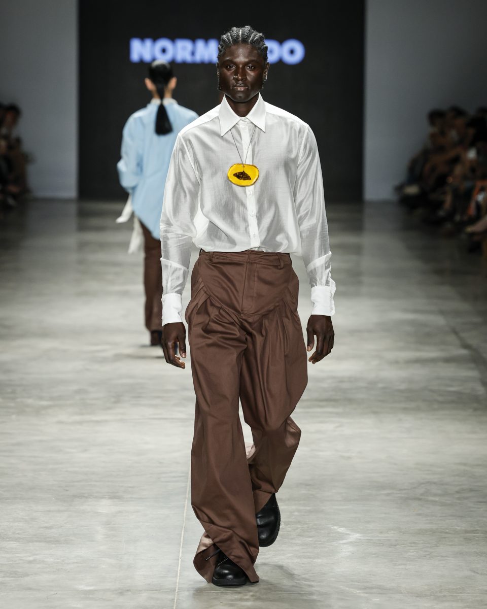 Normando presents a collection inspired by Amazonian myths and fauna, featuring innovational biotechnological dye at SPFW N60 Normando presents a collection inspired by Amazonian myths and fauna, featuring innovational biotechnological dye at SPFW N60 Vanity Teen 虚荣青年 Lifestyle & new faces magazine