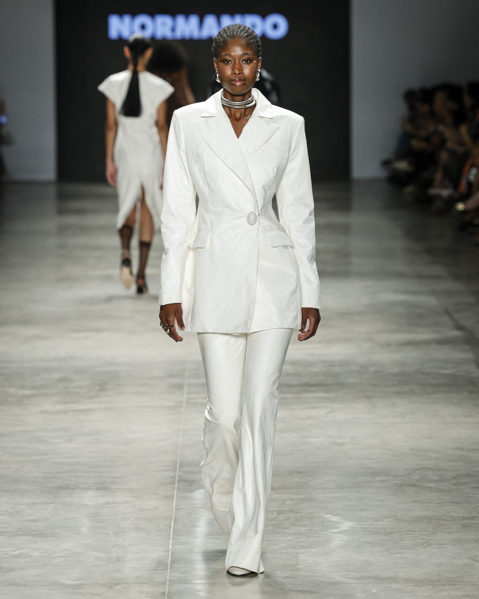 Normando presents a collection inspired by Amazonian myths and fauna, featuring innovational biotechnological dye at SPFW N60 Normando presents a collection inspired by Amazonian myths and fauna, featuring innovational biotechnological dye at SPFW N60 Vanity Teen 虚荣青年 Lifestyle & new faces magazine