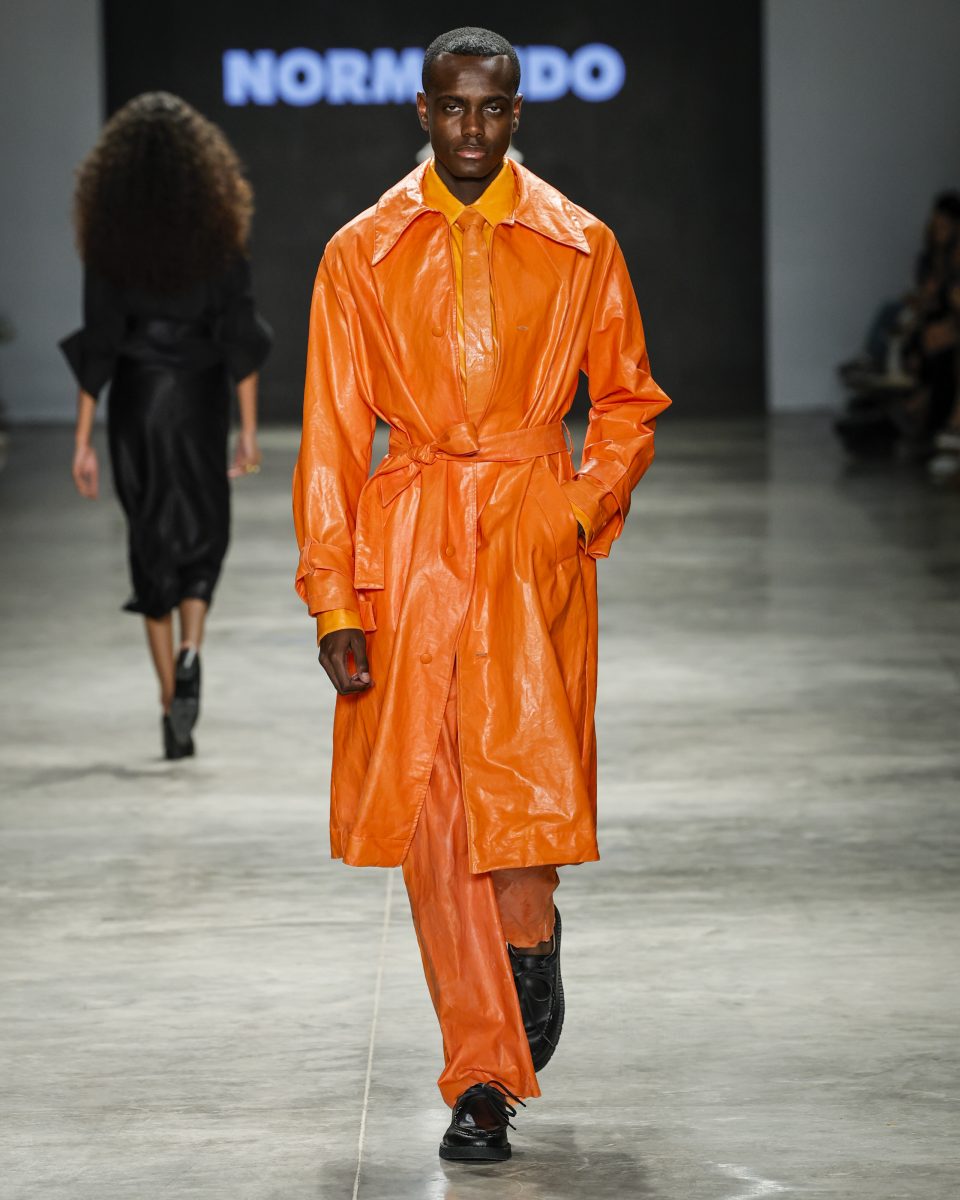 Normando presents a collection inspired by Amazonian myths and fauna, featuring innovational biotechnological dye at SPFW N60 Normando presents a collection inspired by Amazonian myths and fauna, featuring innovational biotechnological dye at SPFW N60 Vanity Teen 虚荣青年 Lifestyle & new faces magazine