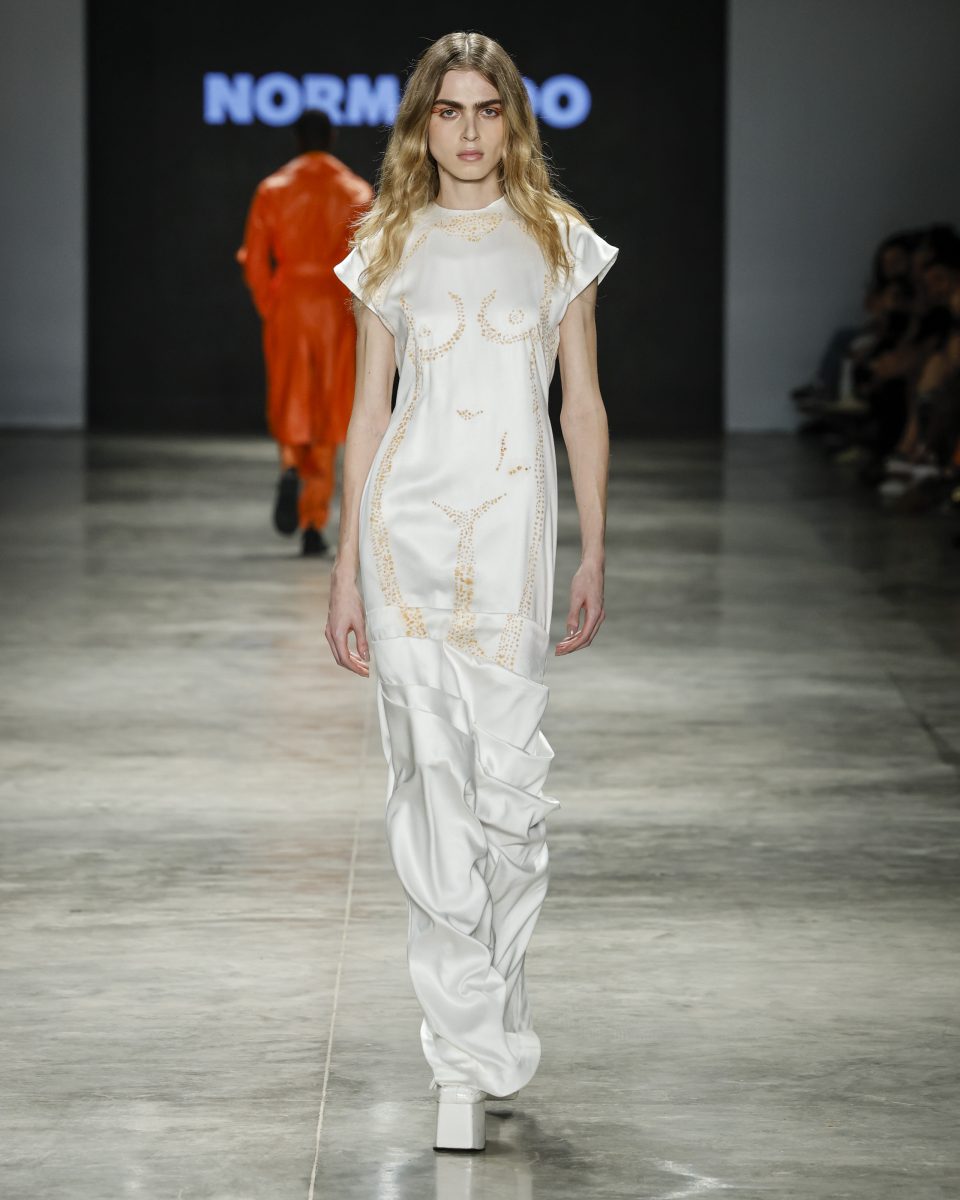 Normando presents a collection inspired by Amazonian myths and fauna, featuring innovational biotechnological dye at SPFW N60 Normando presents a collection inspired by Amazonian myths and fauna, featuring innovational biotechnological dye at SPFW N60 Vanity Teen 虚荣青年 Lifestyle & new faces magazine