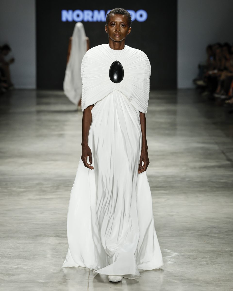 Normando presents a collection inspired by Amazonian myths and fauna, featuring innovational biotechnological dye at SPFW N60 Normando presents a collection inspired by Amazonian myths and fauna, featuring innovational biotechnological dye at SPFW N60 Vanity Teen 虚荣青年 Lifestyle & new faces magazine