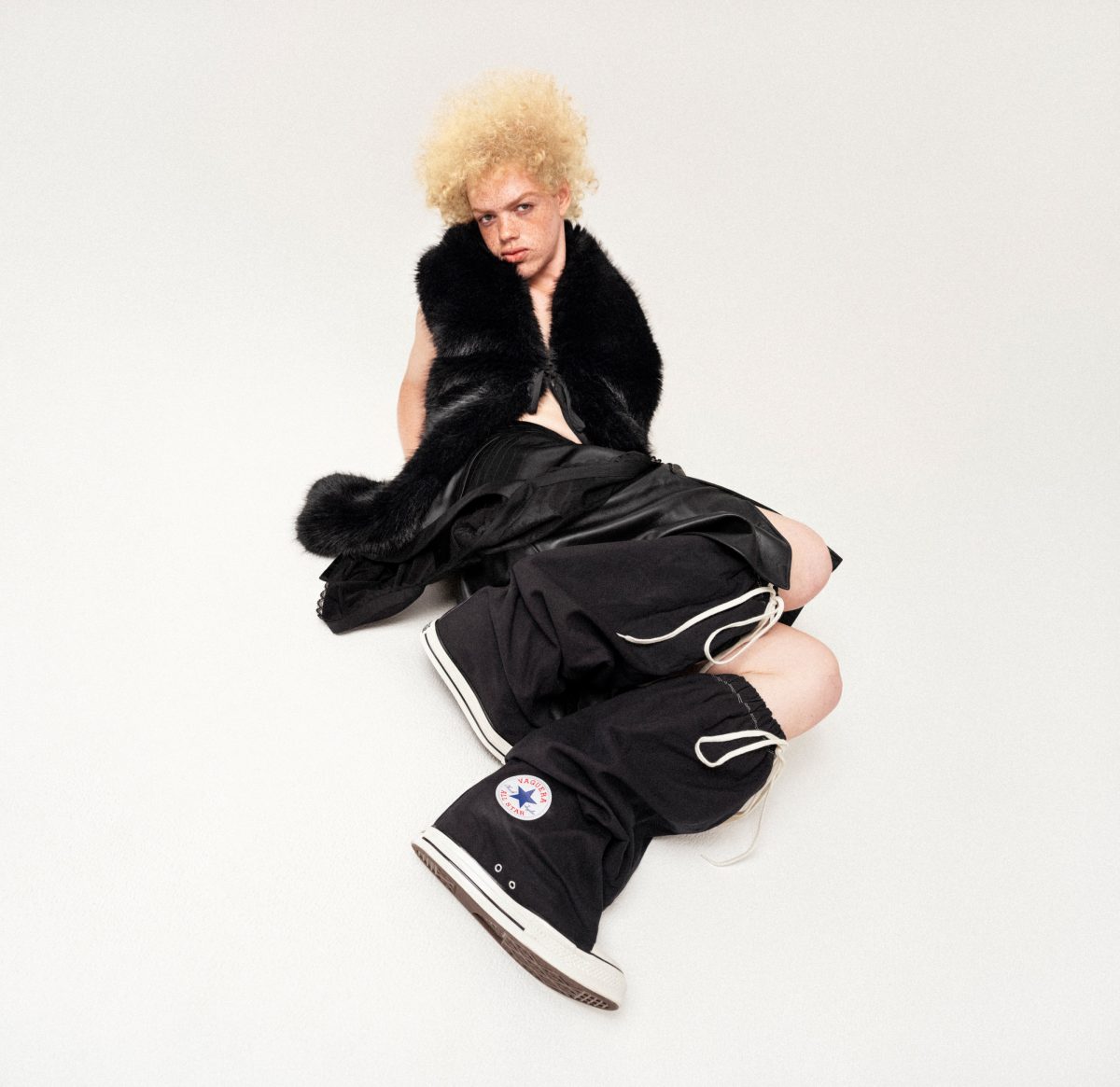 Vaquera reimagines the Converse Chuck Vanity Teen 虚荣青年 Vaquera reimagines the Converse Chuck Vaquera reimagines the Converse Chuck Vanity Teen 虚荣青年