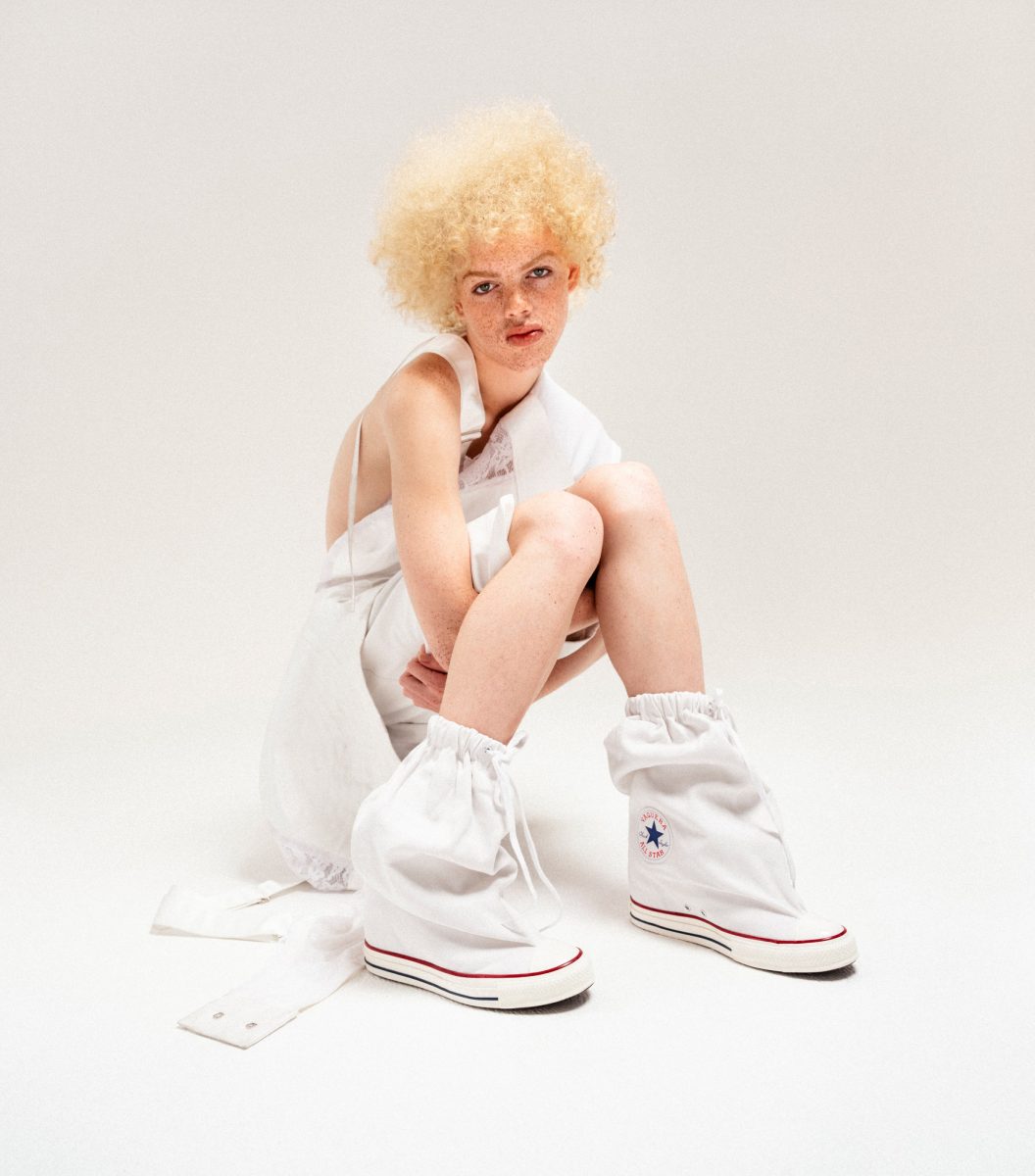 Vaquera reimagines the Converse Chuck Vanity Teen 虚荣青年 Vaquera reimagines the Converse Chuck Vaquera reimagines the Converse Chuck Vanity Teen 虚荣青年
