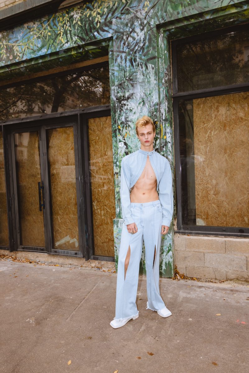 Yes, I told mum I was going to Paris Yes, I told mum I was going to Paris Vanity Teen 虚荣青年 Lifestyle & new faces magazine