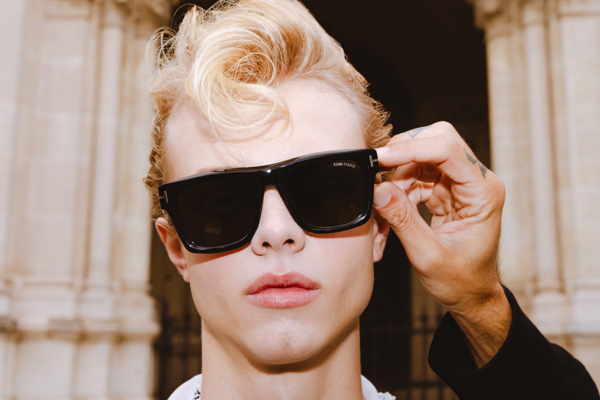 Yes, I told mum I was going to Paris Yes, I told mum I was going to Paris Vanity Teen 虚荣青年 Lifestyle & new faces magazine