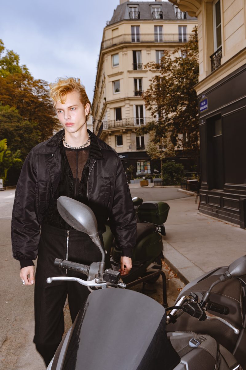 Yes, I told mum I was going to Paris Yes, I told mum I was going to Paris Vanity Teen 虚荣青年 Lifestyle & new faces magazine