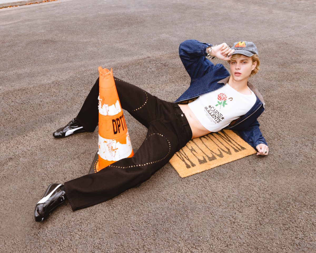 Yes, I told mum I was going to Paris Yes, I told mum I was going to Paris Vanity Teen 虚荣青年 Lifestyle & new faces magazine