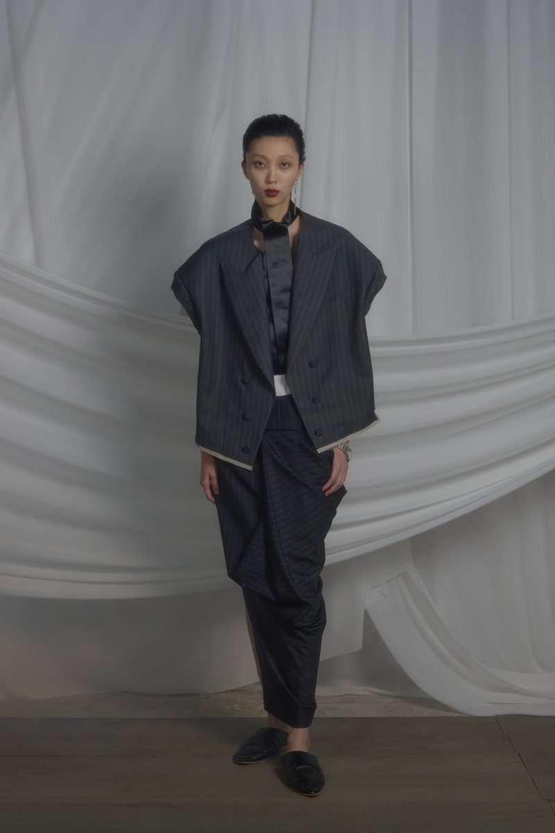 SS26 "ENLIGHTMENT": A new menswear language by MOOHONG SS26 "ENLIGHTMENT": A new menswear language by MOOHONG Vanity Teen 虚荣青年 Lifestyle & new faces magazine