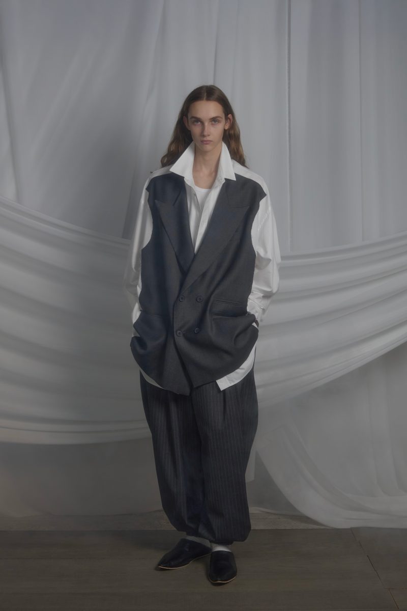 SS26 "ENLIGHTMENT": A new menswear language by MOOHONG SS26 "ENLIGHTMENT": A new menswear language by MOOHONG Vanity Teen 虚荣青年 Lifestyle & new faces magazine