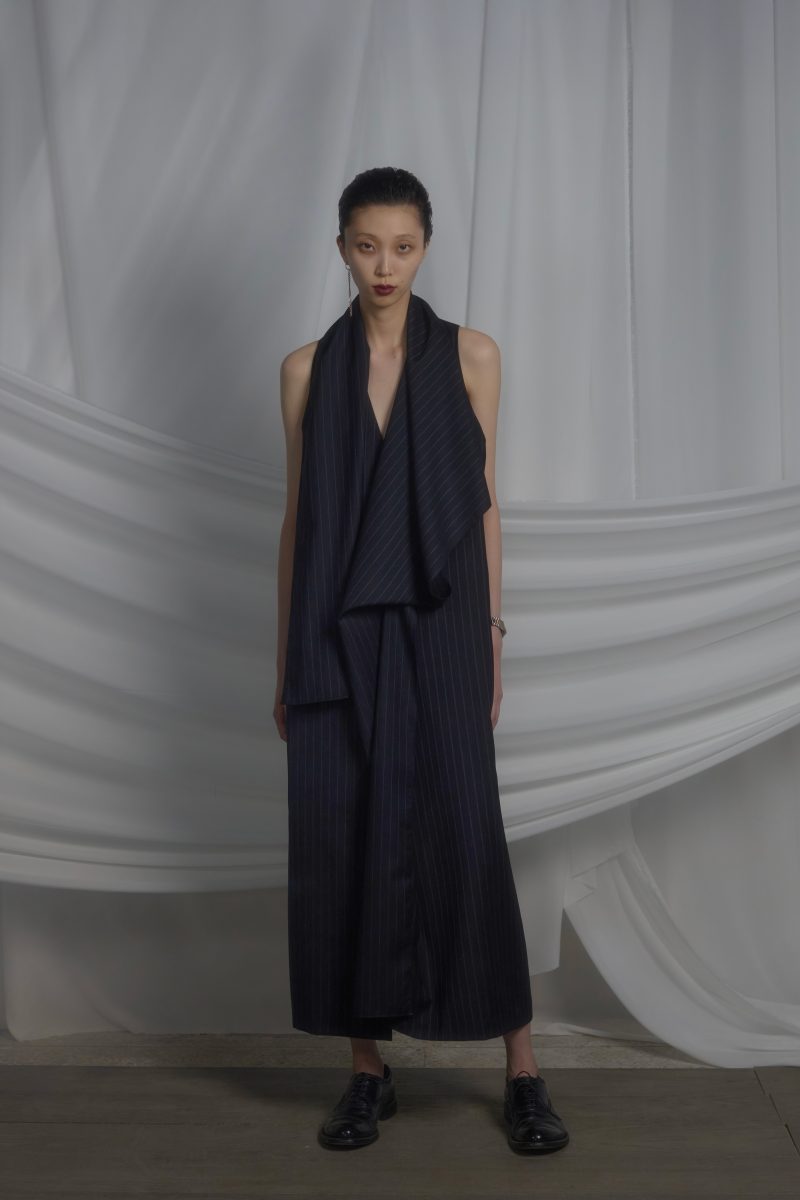 SS26 "ENLIGHTMENT": A new menswear language by MOOHONG SS26 "ENLIGHTMENT": A new menswear language by MOOHONG Vanity Teen 虚荣青年 Lifestyle & new faces magazine