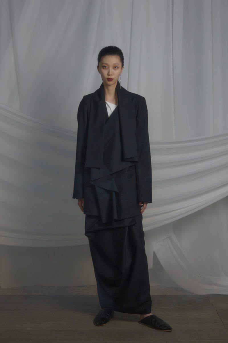 SS26 "ENLIGHTMENT": A new menswear language by MOOHONG SS26 "ENLIGHTMENT": A new menswear language by MOOHONG Vanity Teen 虚荣青年 Lifestyle & new faces magazine