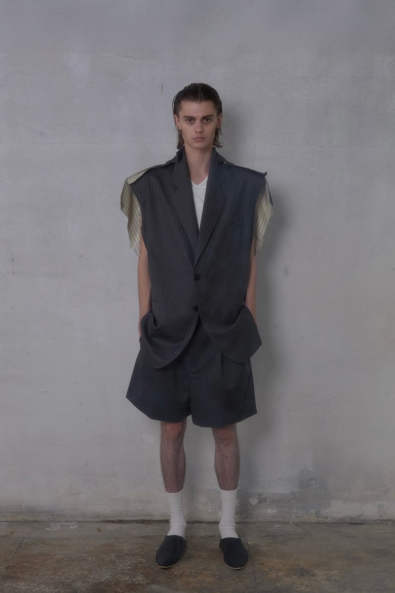 SS26 "ENLIGHTMENT": A new menswear language by MOOHONG SS26 "ENLIGHTMENT": A new menswear language by MOOHONG Vanity Teen 虚荣青年 Lifestyle & new faces magazine