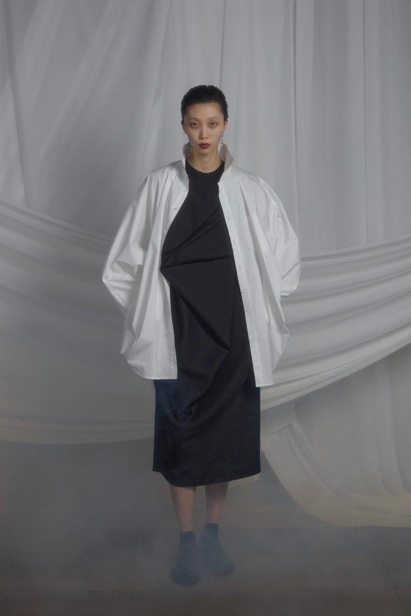 SS26 "ENLIGHTMENT": A new menswear language by MOOHONG SS26 "ENLIGHTMENT": A new menswear language by MOOHONG Vanity Teen 虚荣青年 Lifestyle & new faces magazine