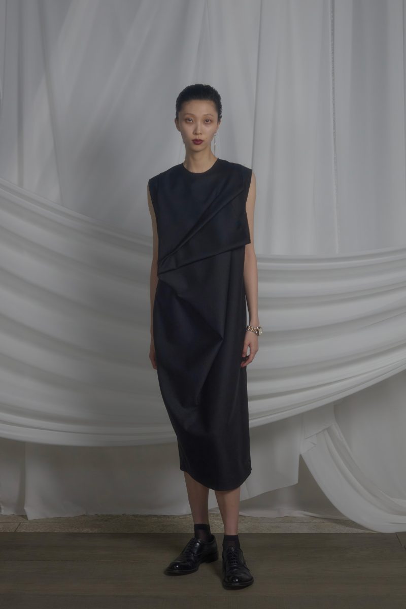 SS26 "ENLIGHTMENT": A new menswear language by MOOHONG SS26 "ENLIGHTMENT": A new menswear language by MOOHONG Vanity Teen 虚荣青年 Lifestyle & new faces magazine