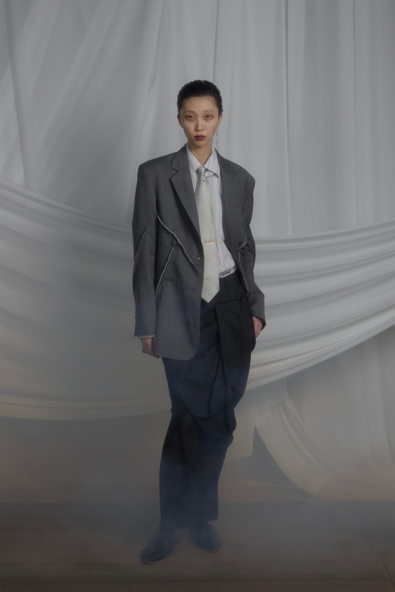 SS26 "ENLIGHTMENT": A new menswear language by MOOHONG SS26 "ENLIGHTMENT": A new menswear language by MOOHONG Vanity Teen 虚荣青年 Lifestyle & new faces magazine