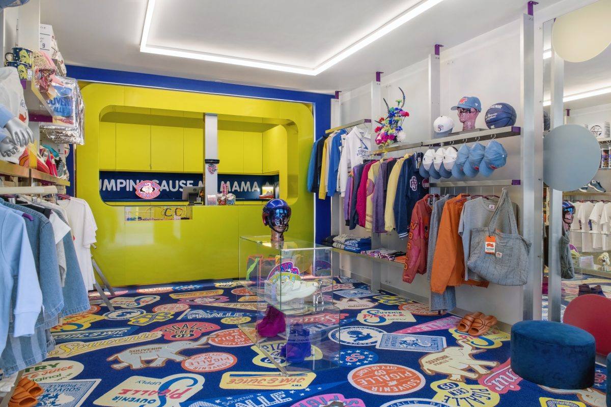 Stéphane Ashpool presents SOUVENIR PIGALLE : A Tribute to Pigalle, Blending Childhood Memories and Modernity Vanity Teen 虚荣青年 Lifestyle & new faces magazine Stéphane Ashpool presents SOUVENIR PIGALLE : A Tribute to Pigalle, Blending Childhood Memories and Modernity Stéphane Ashpool presents SOUVENIR PIGALLE : A Tribute to Pigalle, Blending Childhood Memories and Modernity Vanity Teen 虚荣青年 Lifestyle & new faces magazine