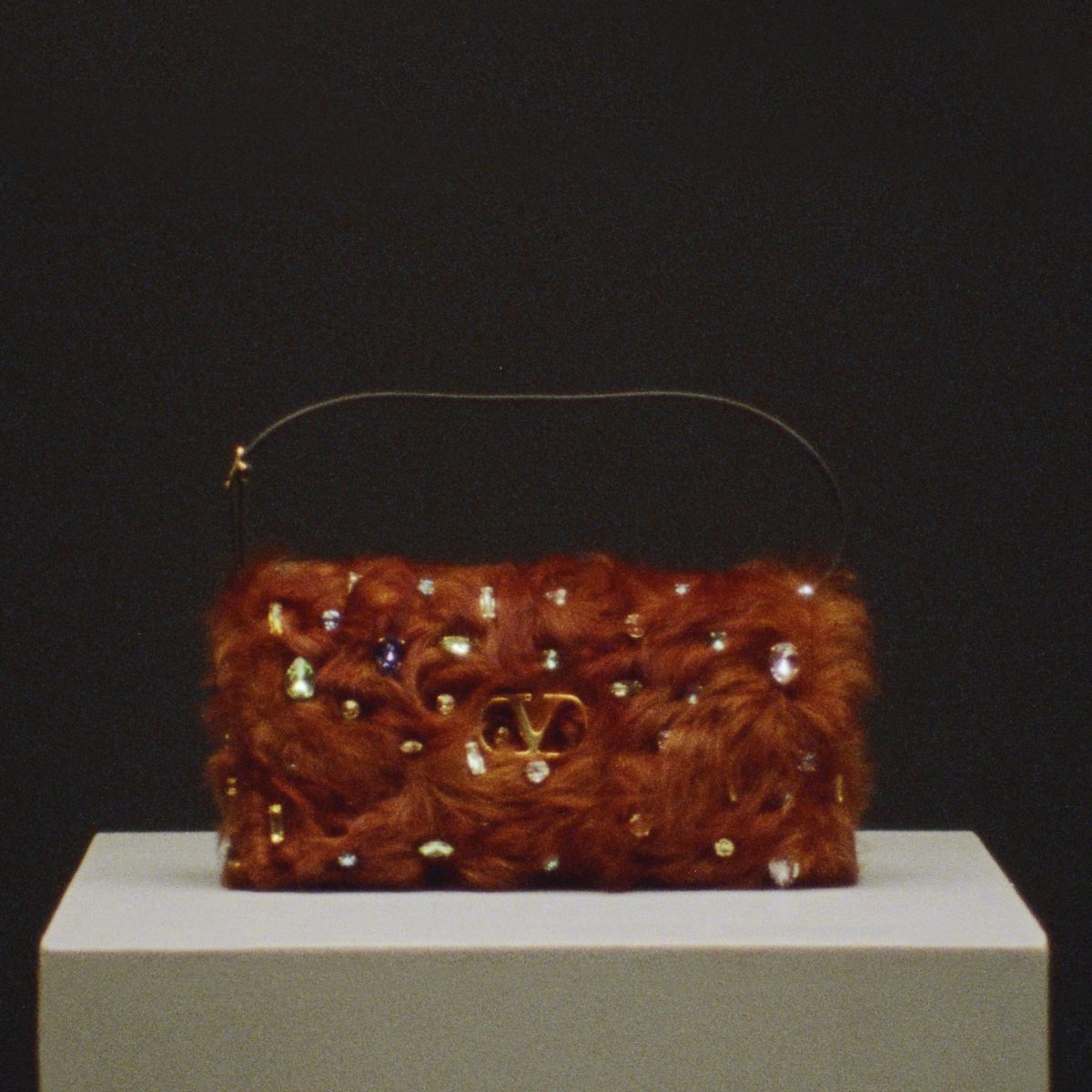 MAISON VALENTINO PRESENTS THE VALENTINO GARAVANI DEVAIN DIGITAL CREATIVE PROJECT: ALBERT PLANELLA MAISON VALENTINO PRESENTS THE VALENTINO GARAVANI DEVAIN DIGITAL CREATIVE PROJECT: ALBERT PLANELLA Vanity Teen 虚荣青年 Lifestyle & new faces magazine