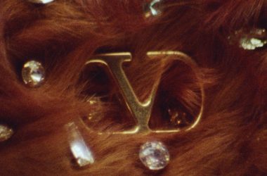 MAISON VALENTINO PRESENTS THE VALENTINO GARAVANI DEVAIN DIGITAL CREATIVE PROJECT: ALBERT PLANELLA MAISON VALENTINO PRESENTS THE VALENTINO GARAVANI DEVAIN DIGITAL CREATIVE PROJECT: ALBERT PLANELLA Vanity Teen 虚荣青年 Lifestyle & new faces magazine