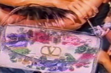 MAISON VALENTINO PRESENTS THE SECOND CHAPTER OF THE VALENTINO GARAVANI DEVAIN DIGITAL CREATIVE PROJECT - TOTAL EMOTIONAL AWARENESS MAISON VALENTINO PRESENTS THE SECOND CHAPTER OF THE VALENTINO GARAVANI DEVAIN DIGITAL CREATIVE PROJECT - TOTAL EMOTIONAL AWARENESS Vanity Teen 虚荣青年 Lifestyle & new faces magazine