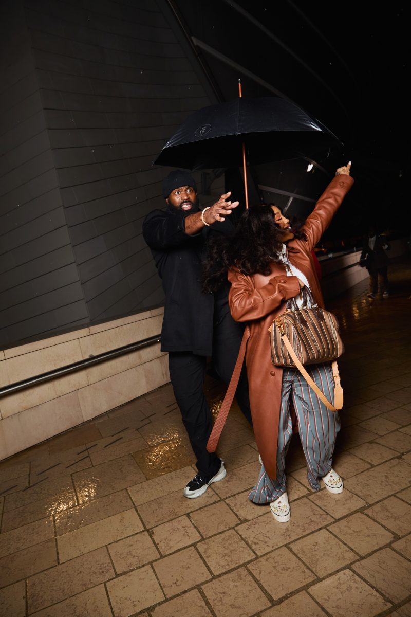 SZA Appears Front Row at Paris Fashion Week in Custom 1-of-1 Vans by Rachel Goatley SZA Appears Front Row at Paris Fashion Week in Custom 1-of-1 Vans by Rachel Goatley Vanity Teen 虚荣青年 Lifestyle & new faces magazine