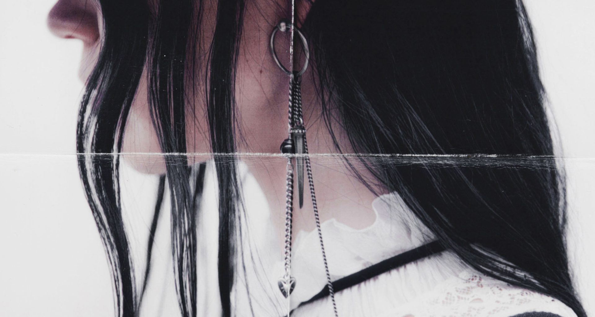 Ann Demeulemeester Unveils Pre-Fall 2026 Ann Demeulemeester Unveils Pre-Fall 2026 Vanity Teen 虚荣青年 Lifestyle & new faces magazine