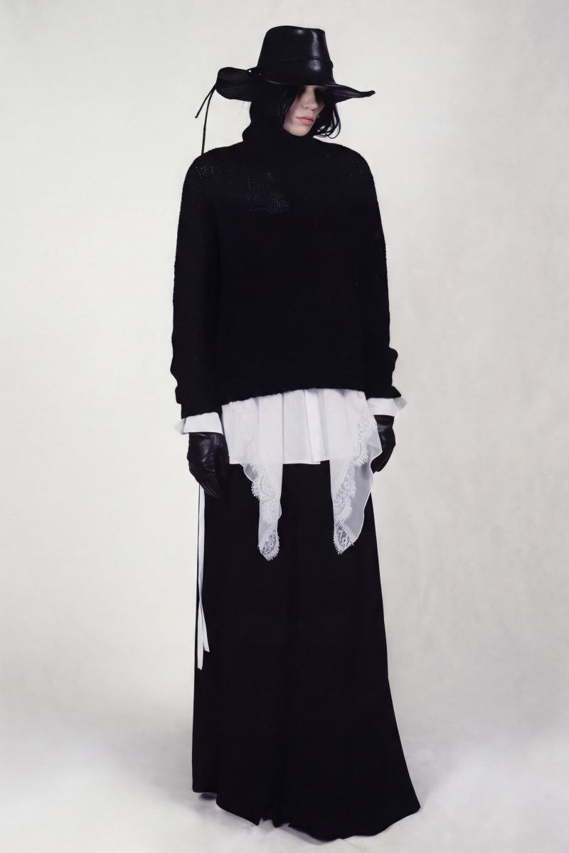 Ann Demeulemeester Unveils Pre-Fall 2026 Vanity Teen 虚荣青年