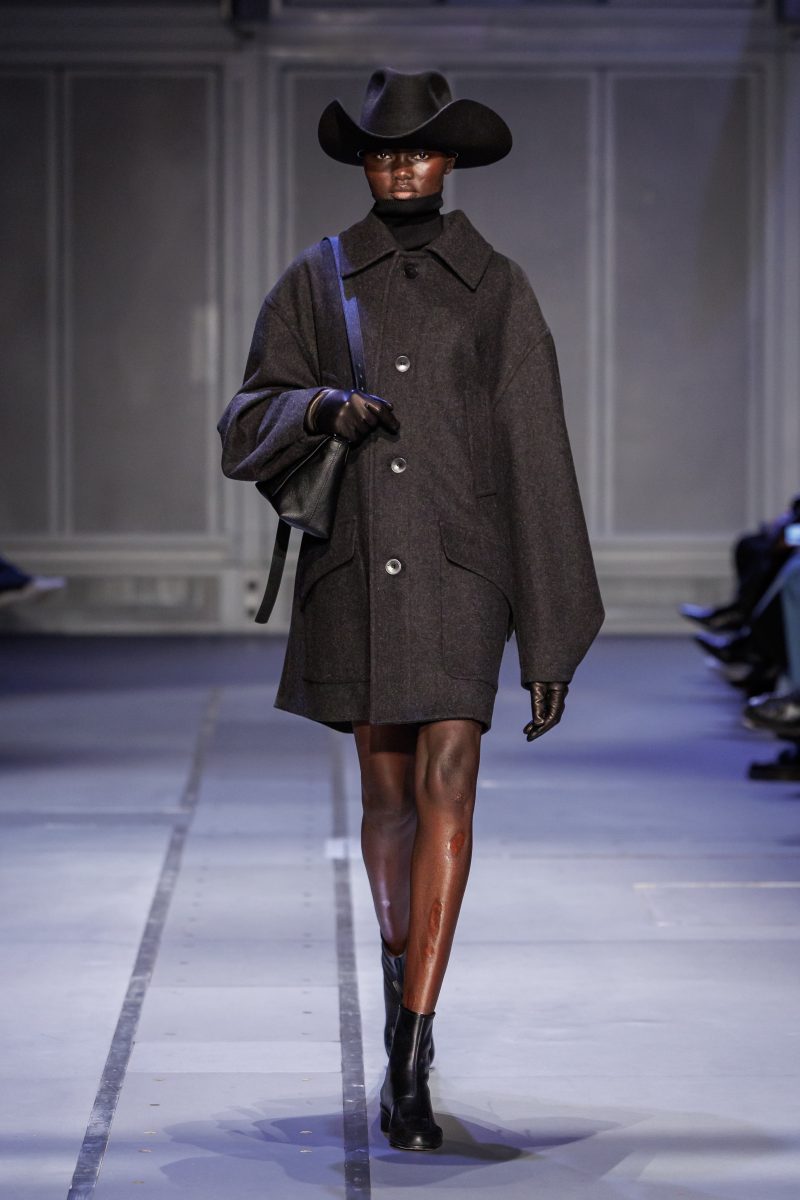 ÉTUDES STUDIO FW26-27 ko COLLECTION - RÉSONANCES ÉTUDES STUDIO FW26-27 ko COLLECTION - RÉSONANCES Vanity Teen 虚荣青年 Lifestyle & new faces magazine