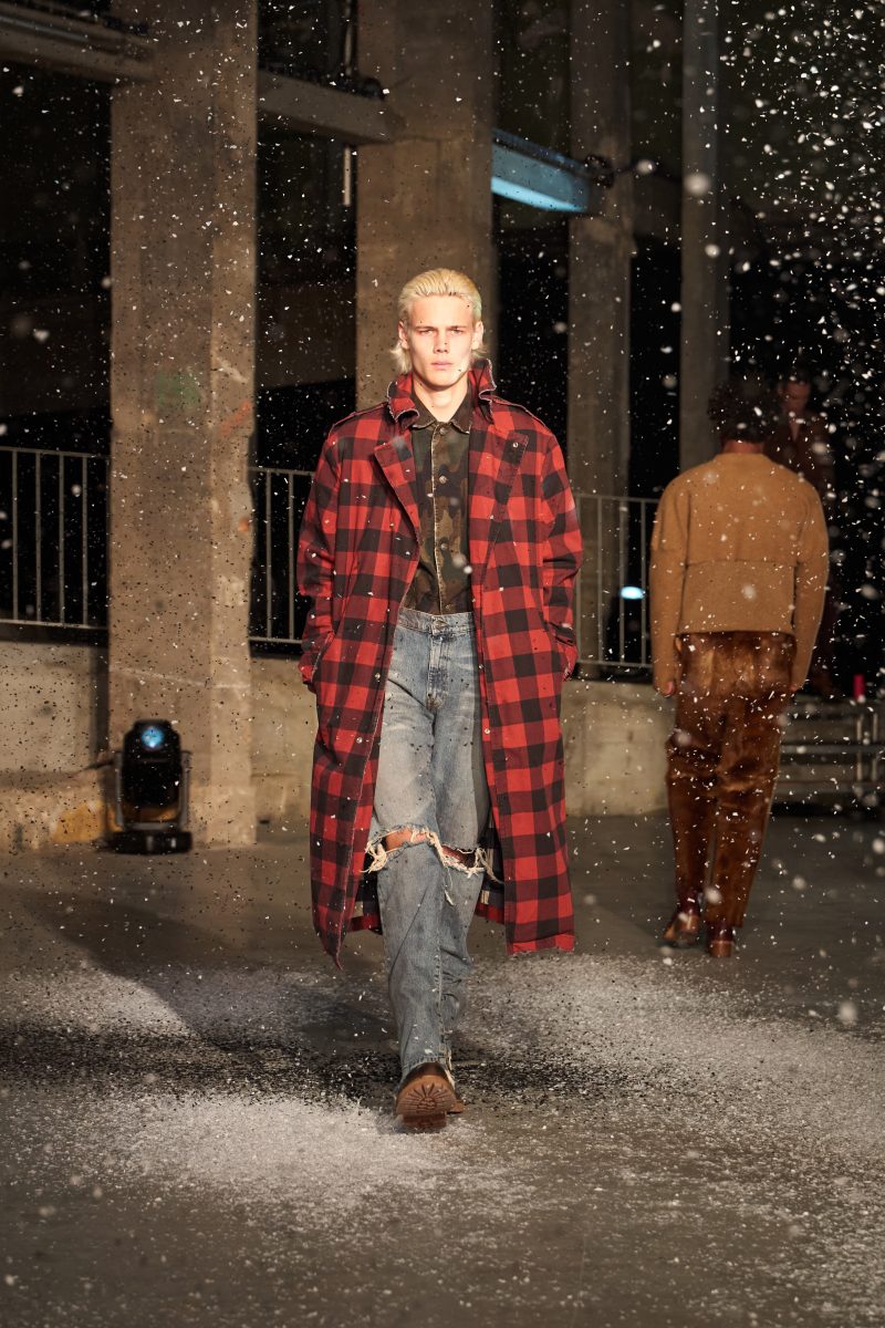 424 FW26 COLLECTION - "ARTIGIANALE” 424 FW26 COLLECTION - "ARTIGIANALE” Vanity Teen 虚荣青年 Lifestyle & new faces magazine